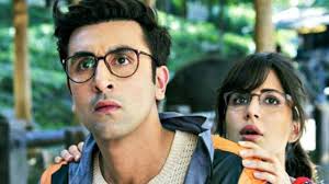 ranbir-kapoor-and-katrina-kaif-spend-time-with-elephant-on-the-sets-of-jagga-jasoos